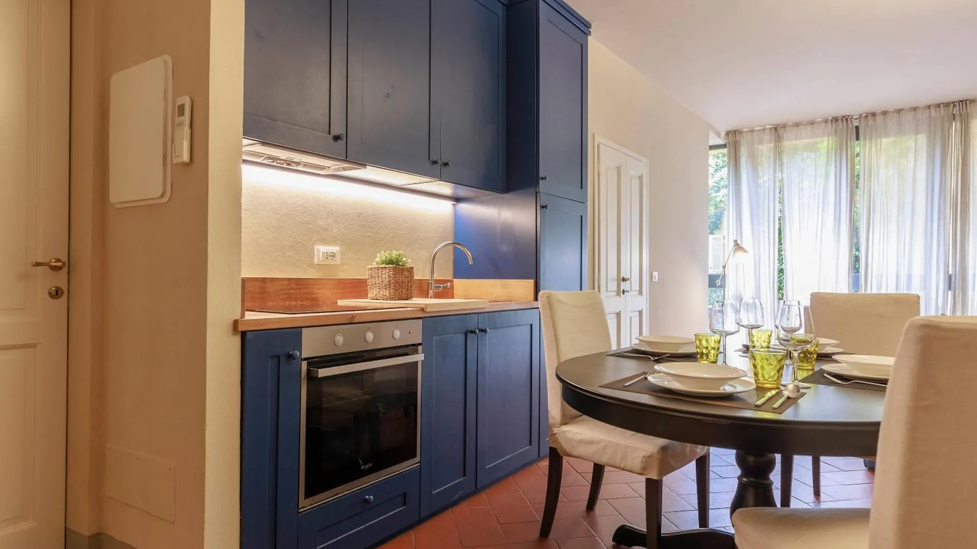Santa Croce Modern Loft Apartment Florence