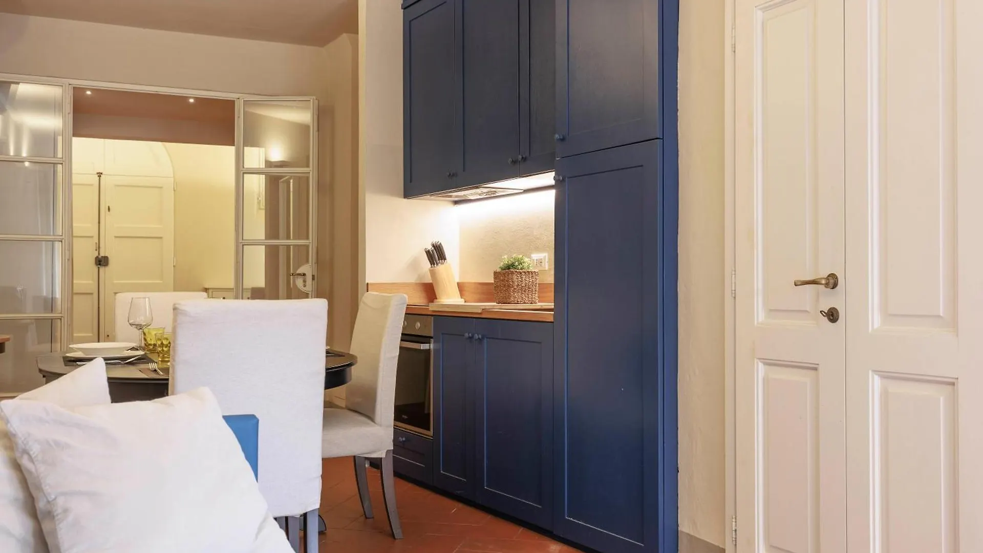 Santa Croce Modern Loft Apartment Florence Italy